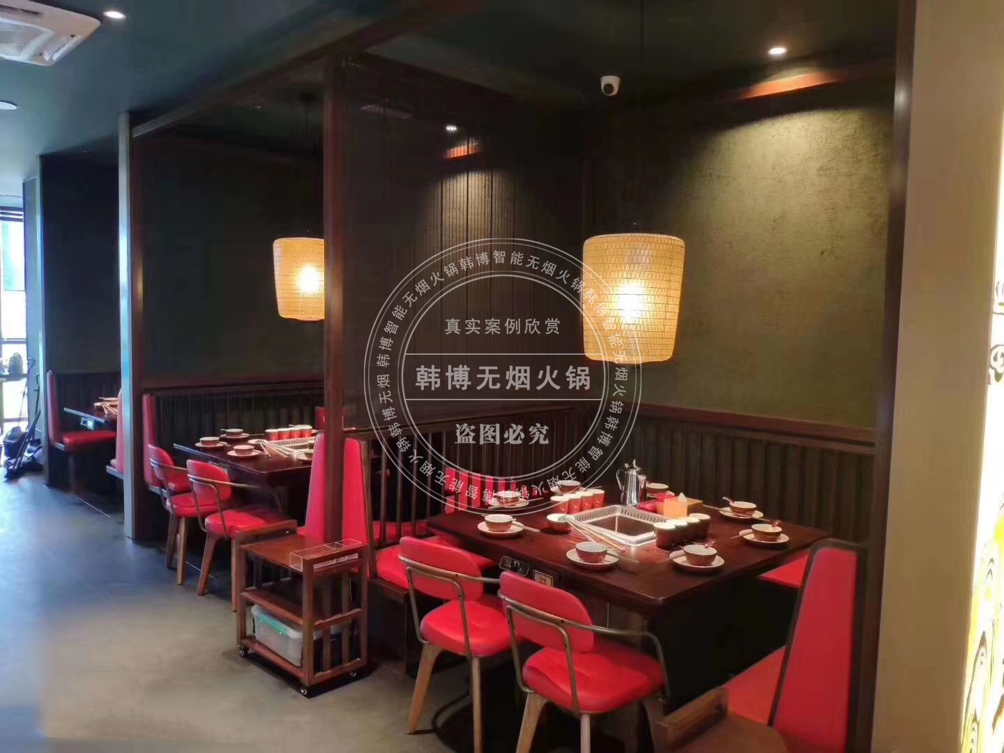 實(shí)木無(wú)煙火鍋桌如何擺放火鍋店老板都清楚嗎
